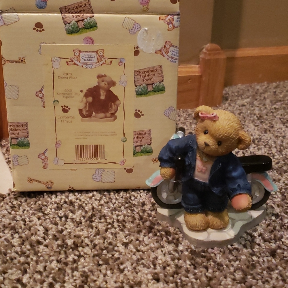 Cherished Teddies "Deena Wilde"